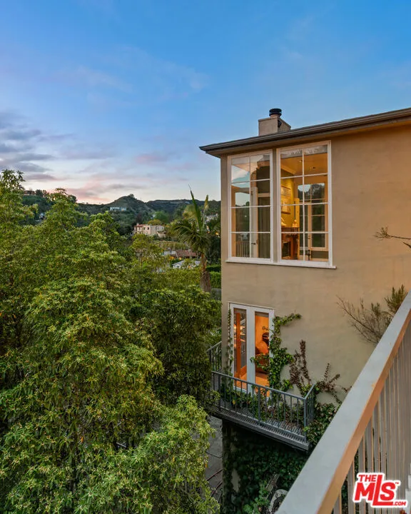 9430 Readcrest Drive, Beverly Hills, California 90210 home-pic-17